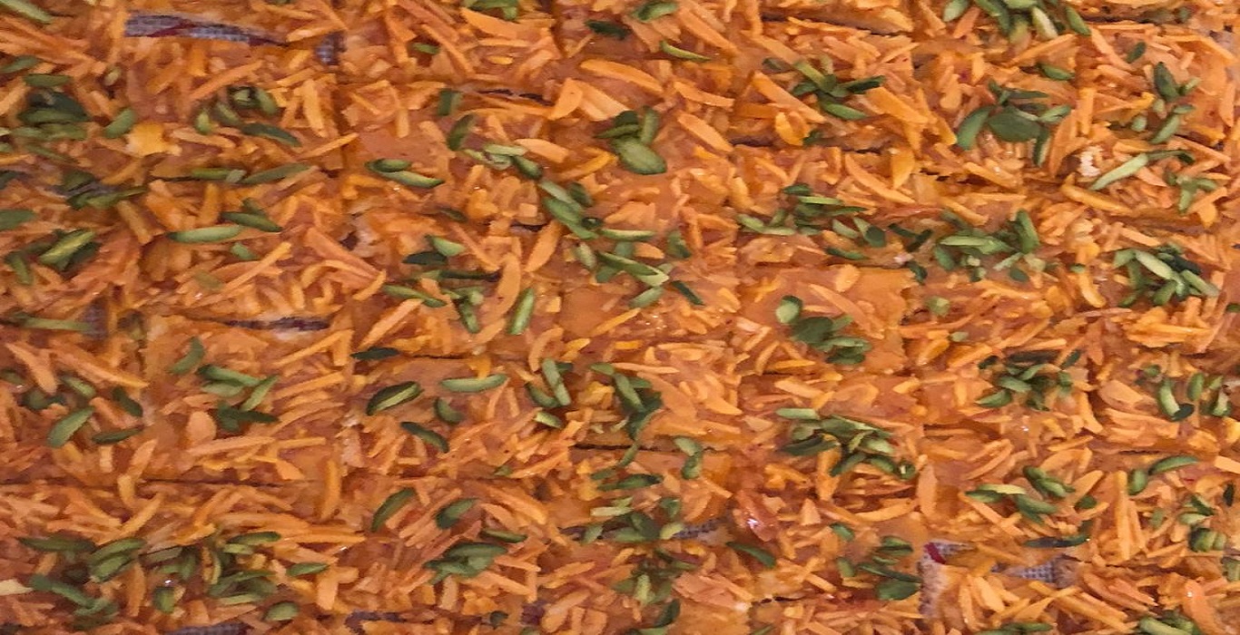 *** MALAKE BADOOM ***<br>FOR ALMOND LOVERS