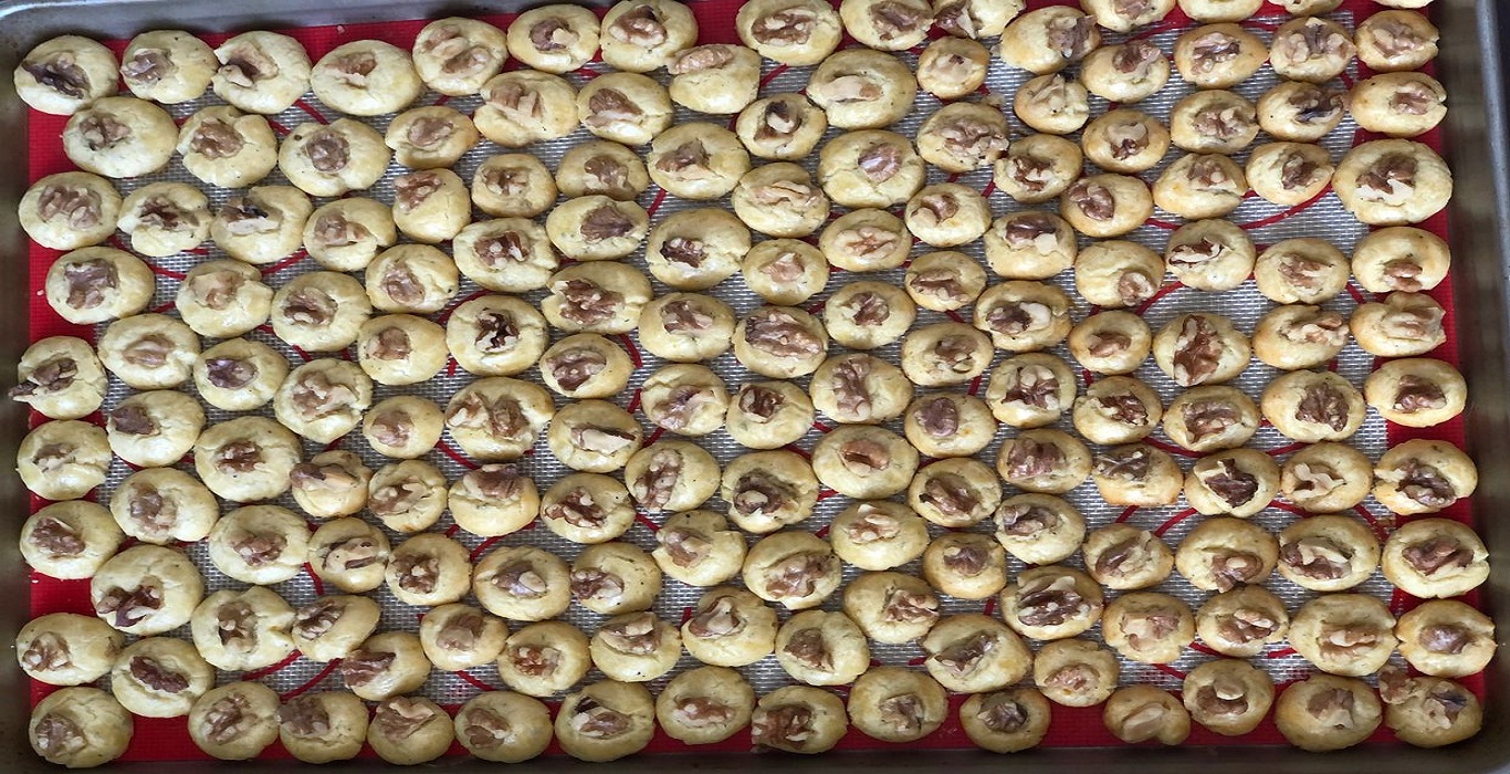 *** GHORABI ***<br>TRADITIONAL WALNUT COOKIE